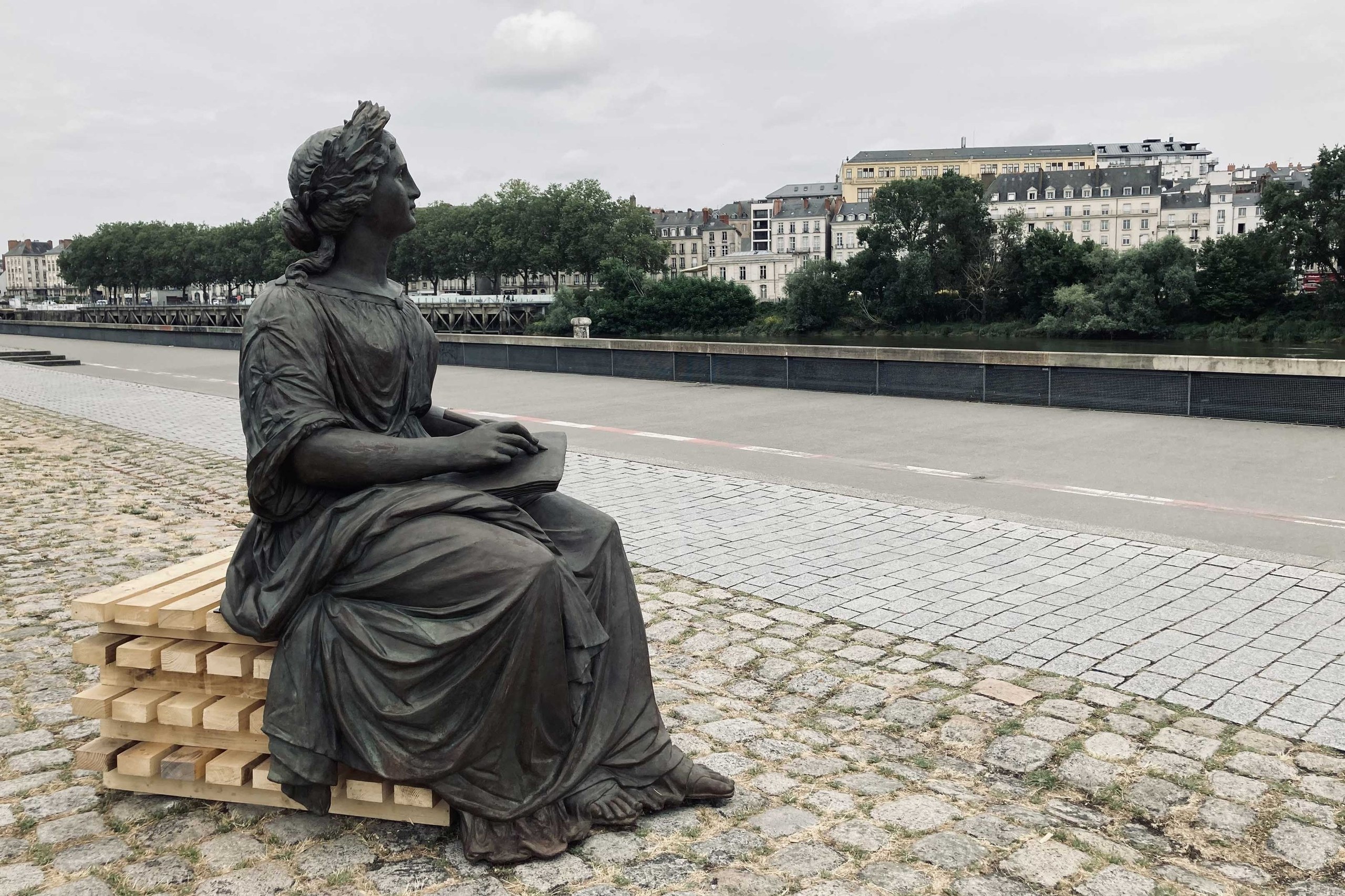 Monument à Adolphe Billault, image 1