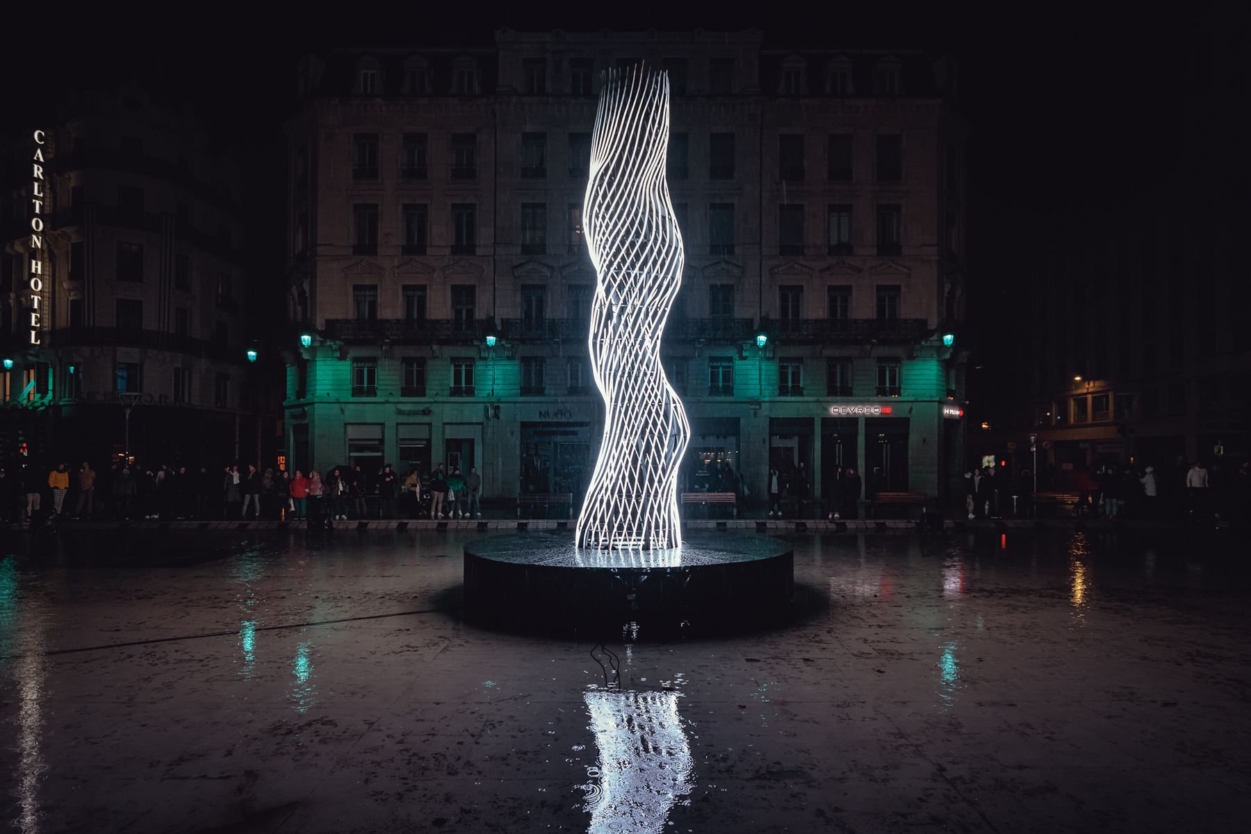 Cymopolée, Luminariste