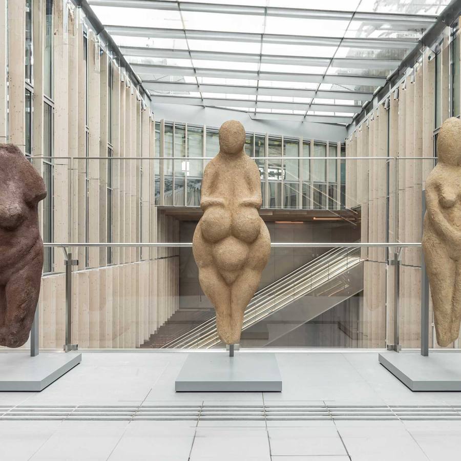Les Vénus dionysiennes, Prune Nourry